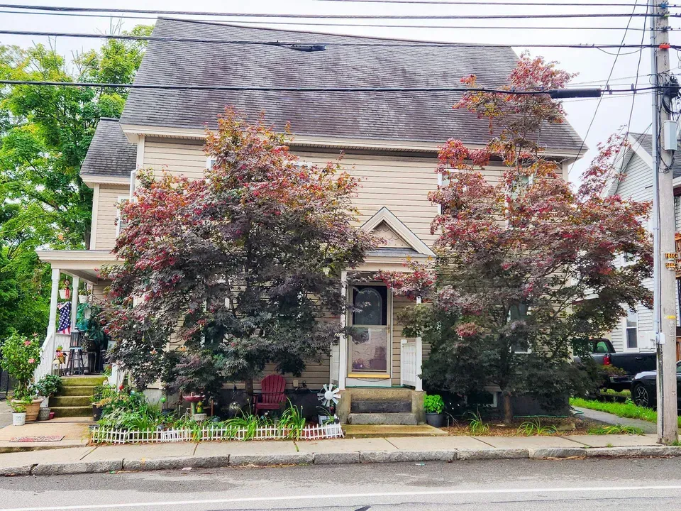 6 Bed 4 Bath Multi-Unit Residential Property in Nashua, NH - 1