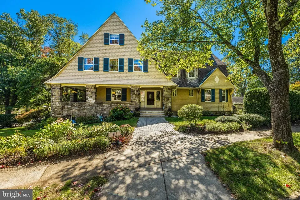 6 Bed 5 Bath Classic Historic Era Home in Baltimore, MD - 1