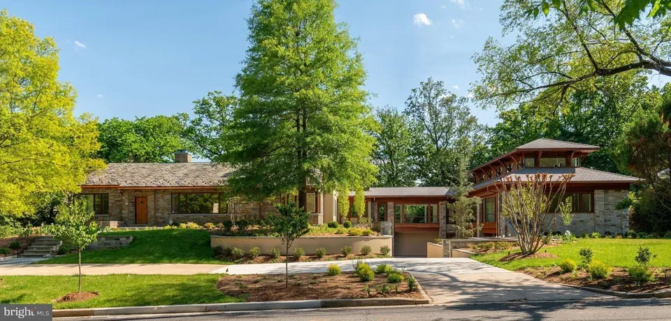 6 Bed 5 Bath Classic Historic Era Home in Washington, DC