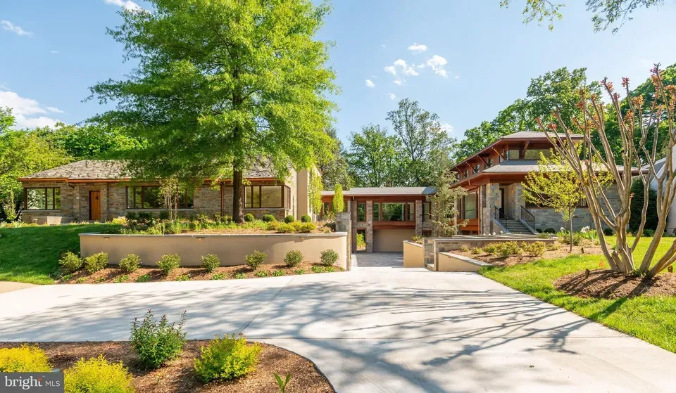6 Bed 5 Bath Classic Historic Era Home in Washington, DC - 2
