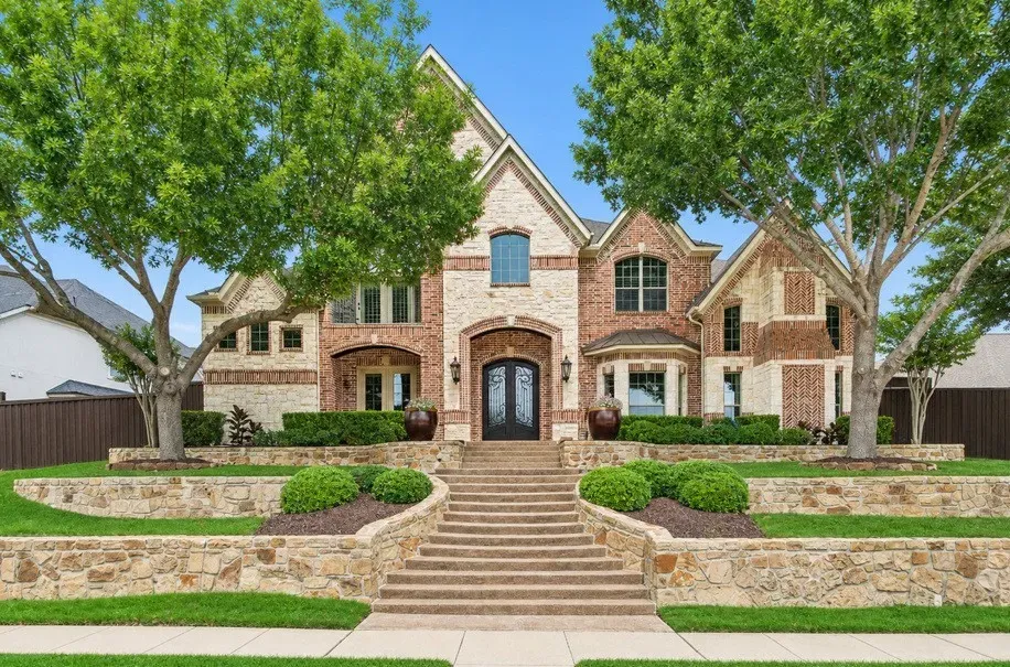 6 Bed 5 Bath Established Contemporary Home in Allen, TX