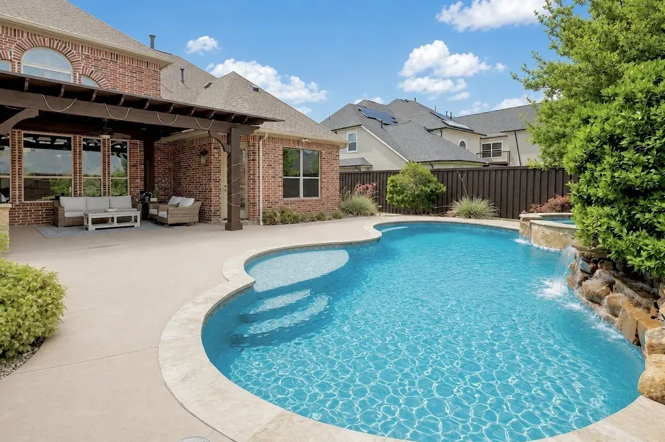 6 Bed 5 Bath Established Contemporary Home in Allen, TX - 2