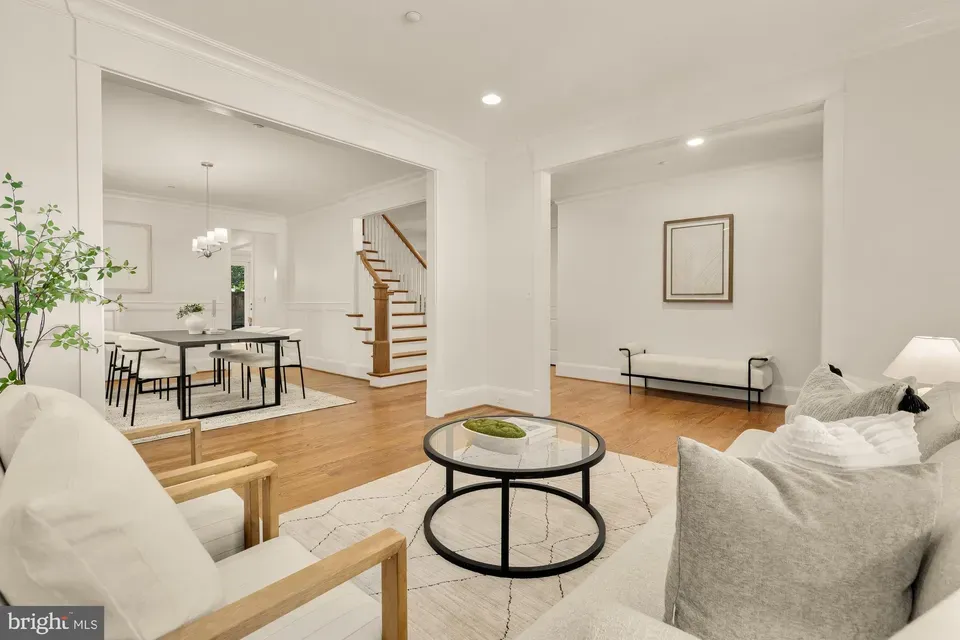 6 Bed 5 Bath Established Contemporary Home in Bethesda, MD - 4