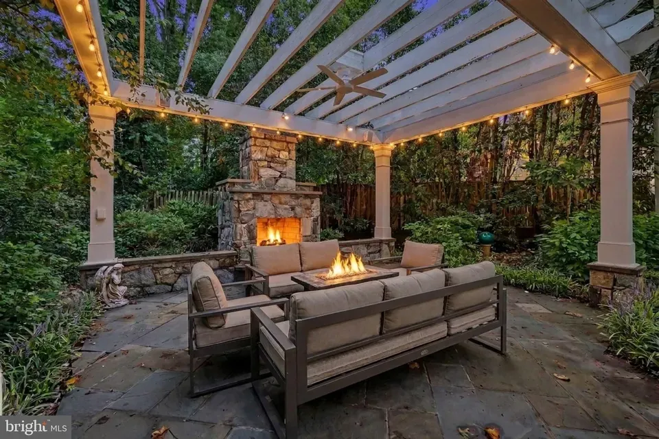 6 Bed 5 Bath Established Contemporary Home in Bethesda, MD - 3