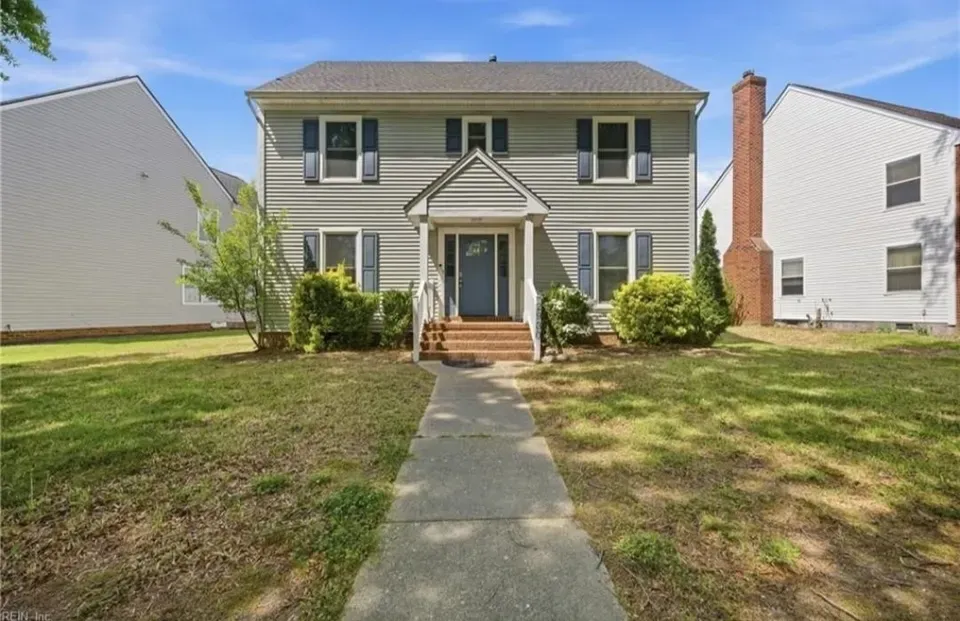 6 Bed 5 Bath Traditional Suburban Family Home in Norfolk, VA - 3