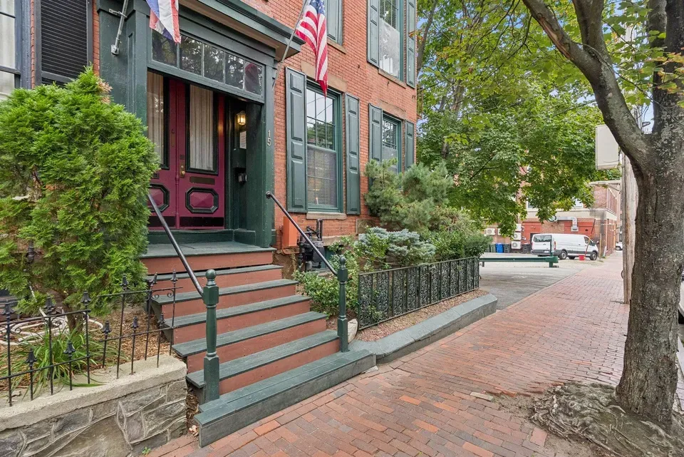 6 Bed 6 Bath Classic Historic Era Home in Portland, ME - 4
