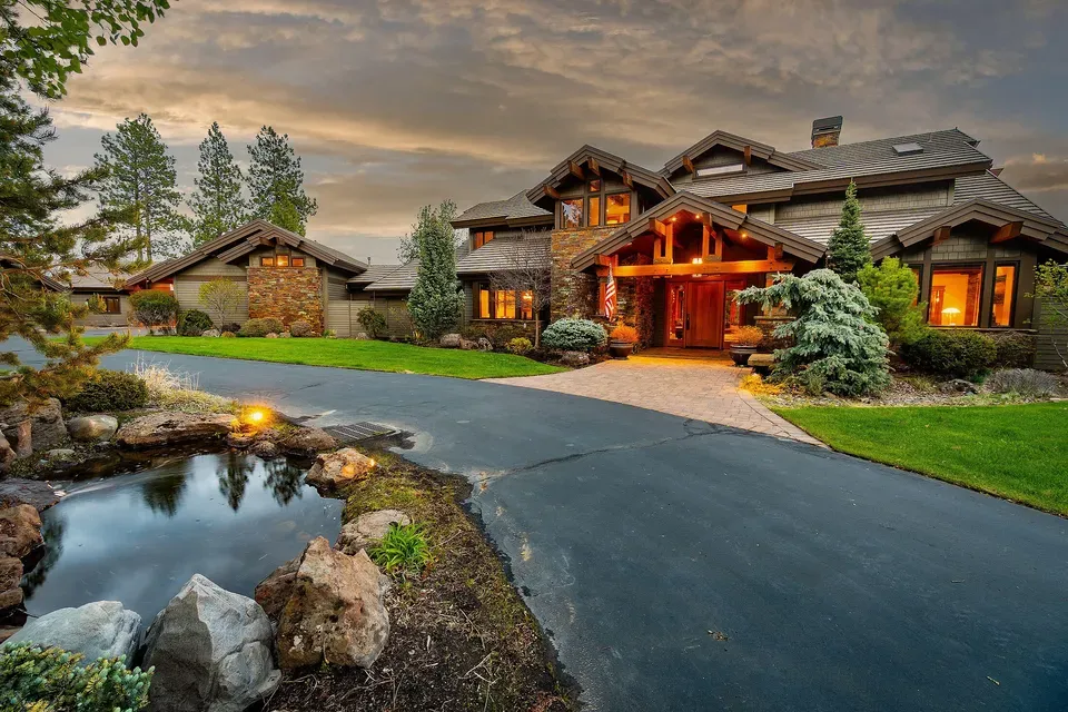 6 Bed 6 Bath Established Contemporary Home in Bend, OR - 3