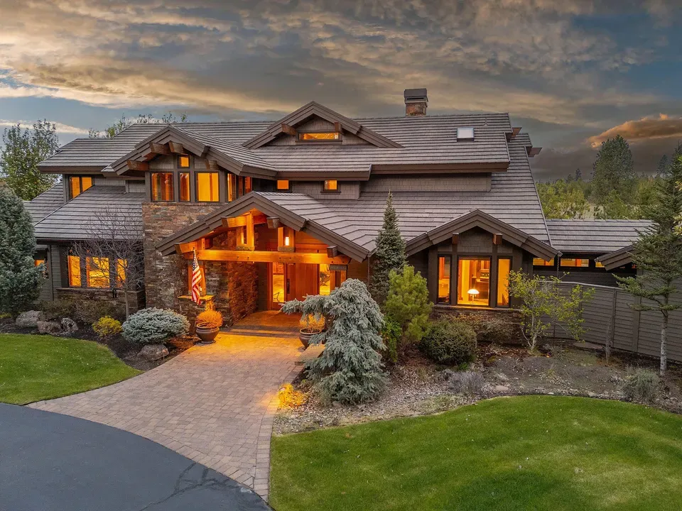 6 Bed 6 Bath Established Contemporary Home in Bend, OR - 4