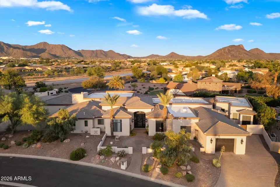 6 Bed 6 Bath Established Contemporary Home in Scottsdale, AZ - 2
