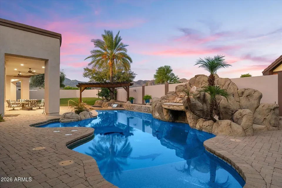 6 Bed 6 Bath Established Contemporary Home in Scottsdale, AZ - 3