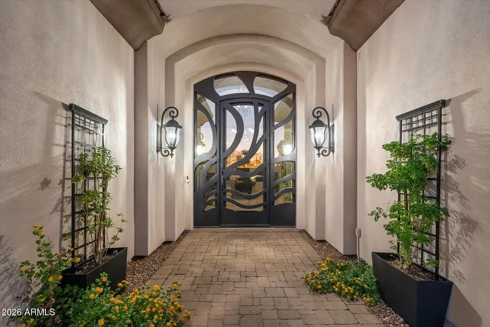 6 Bed 6 Bath Established Contemporary Home in Scottsdale, AZ - 4