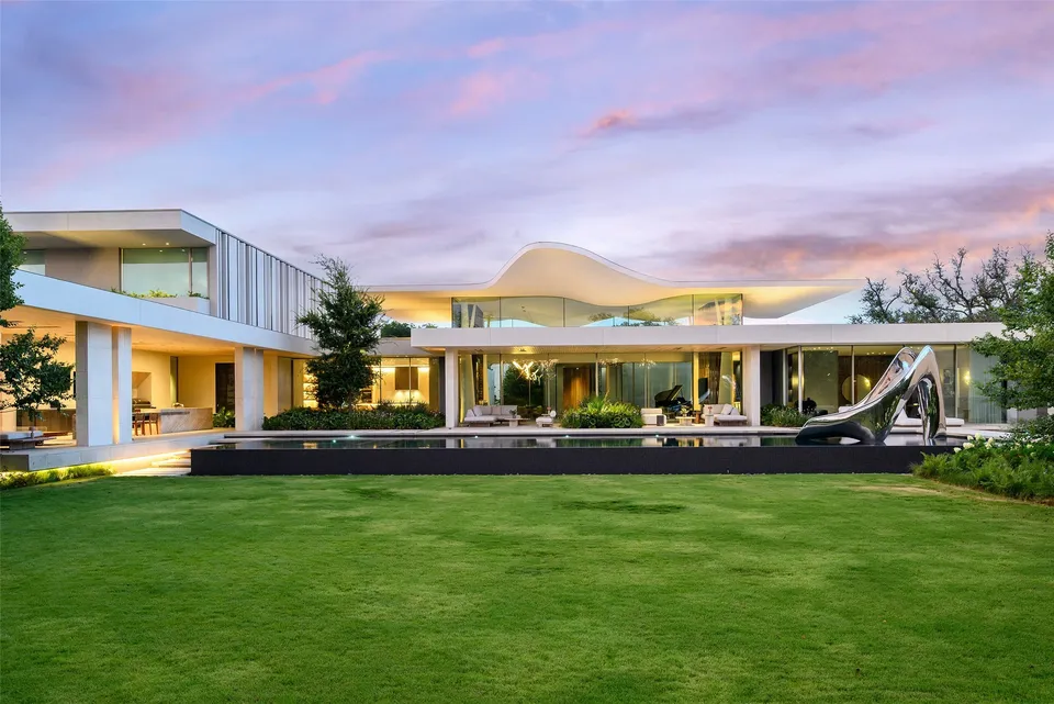 6 Bed 6 Bath Mid-Century Modern in Dallas, TX