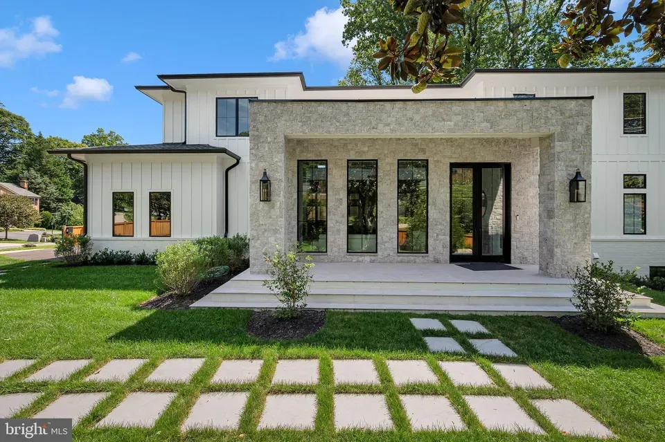 6 Bed 6 Bath Modern Architectural Estate in Bethesda, MD - 4