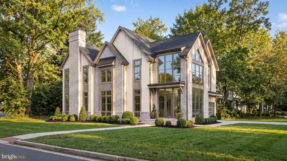 6 Bed 6 Bath Modern Architectural Estate in Bethesda, MD - 1