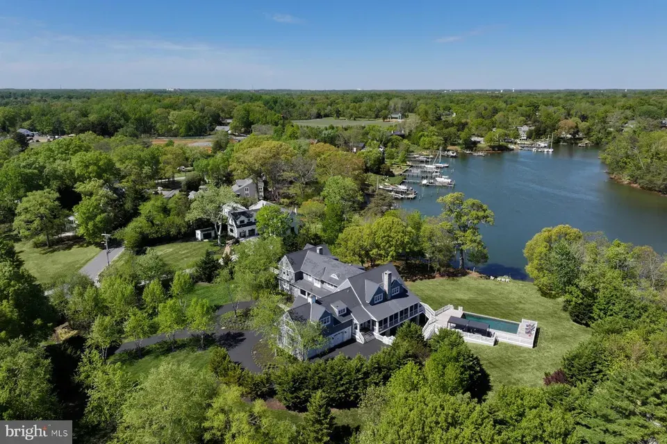 6 Bed 7 Bath Established Contemporary Home in Annapolis, MD