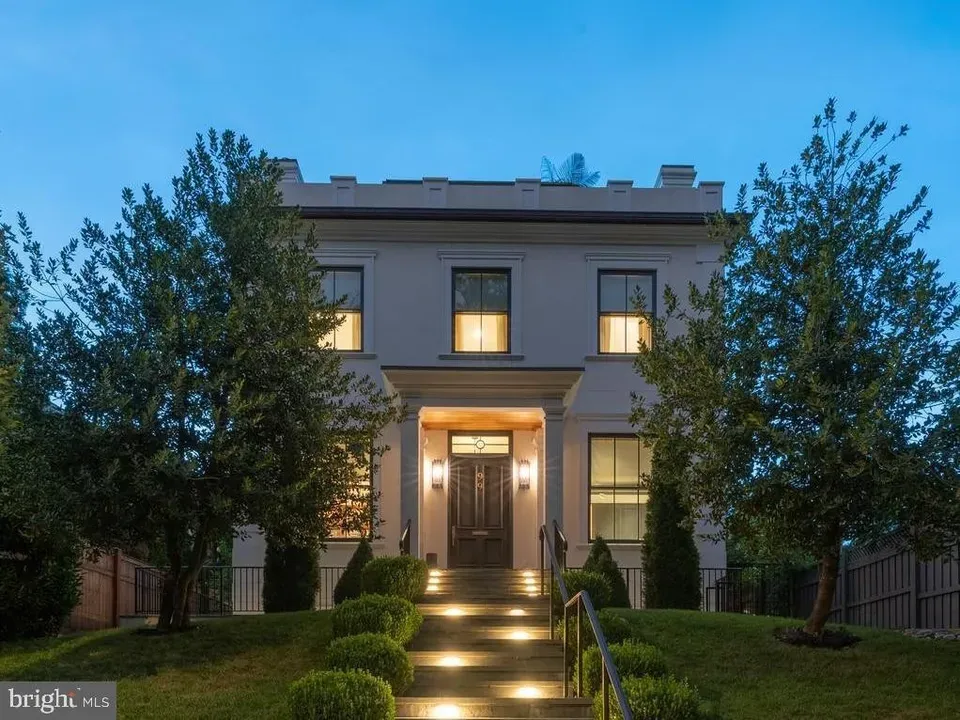6 Bed 7 Bath Modern Architectural Estate in Washington, DC - 2