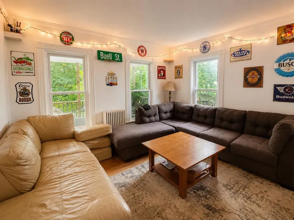 7 Bed 2 Bath Multi-Unit Residential Property in Burlington, VT - 3