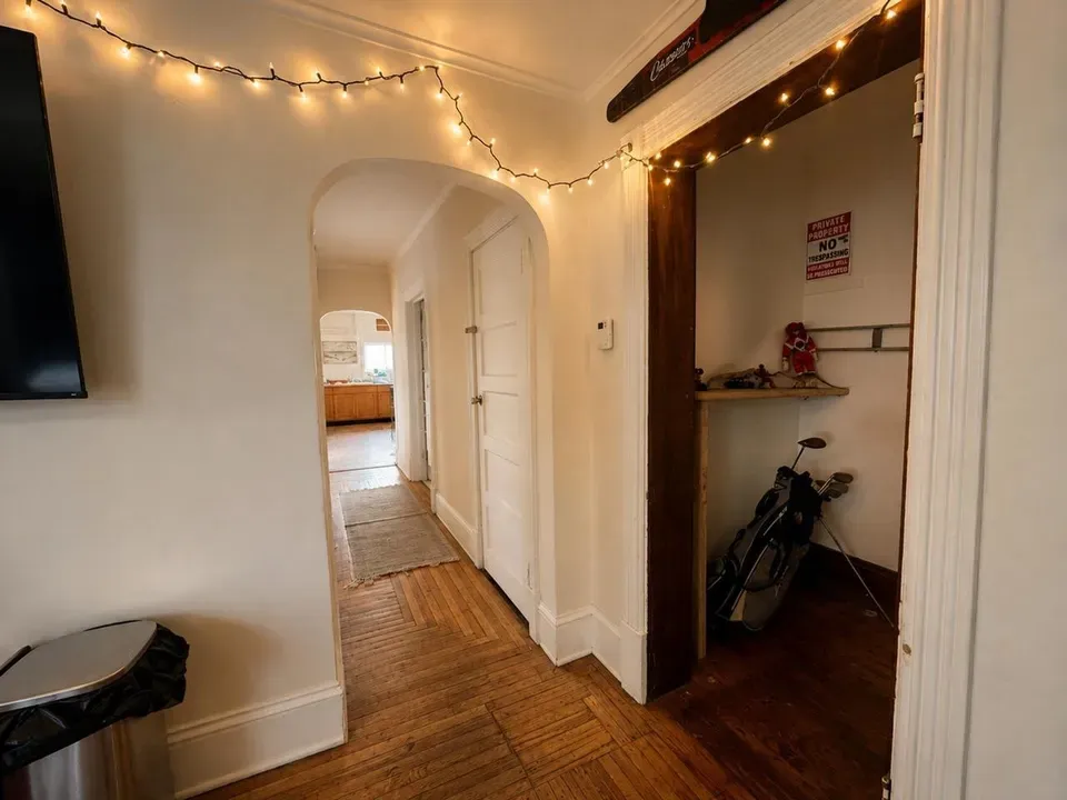 7 Bed 2 Bath Multi-Unit Residential Property in Burlington, VT - 4