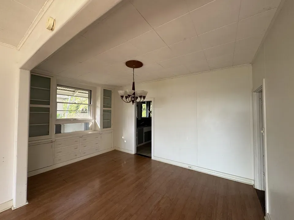 7 Bed 3 Bath Classic Historic Era Home in Hilo, HI - 5