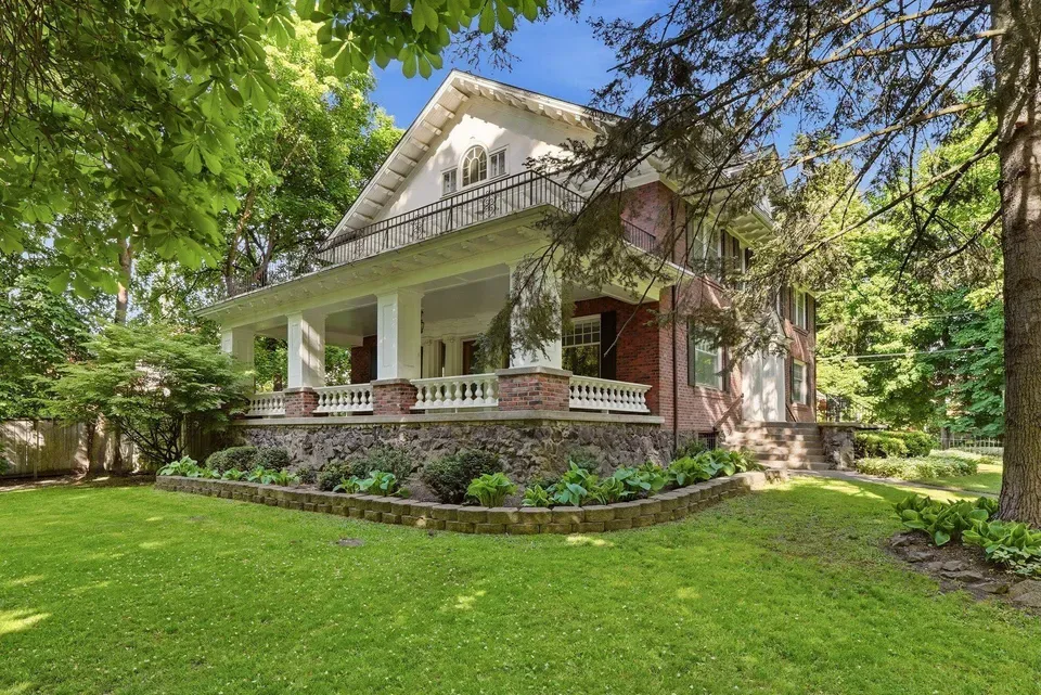 7 Bed 3 Bath Classic Historic Era Home in Spokane, WA - 3