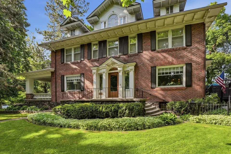 7 Bed 3 Bath Classic Historic Era Home in Spokane, WA - 4