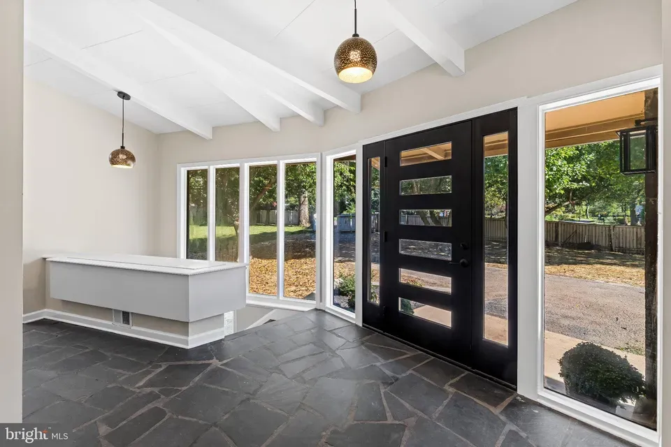 7 Bed 3 Bath Established Mid-Century Residence in Annapolis, MD - 5