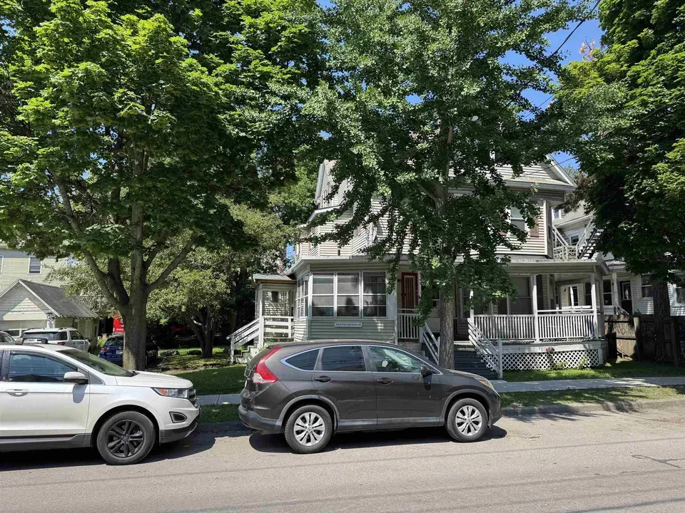 7 Bed 3 Bath Multi-Unit Residential Property in Burlington, VT