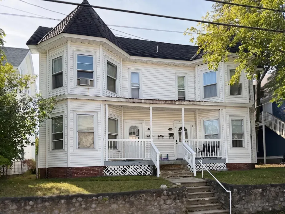 7 Bed 3 Bath Multi-Unit Residential Property in Manchester, NH - 1