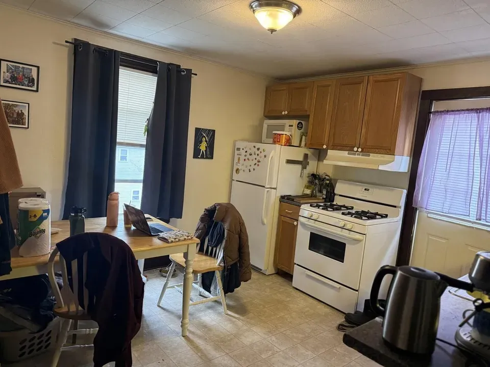 7 Bed 4 Bath Multi-Unit Residential Property in Burlington, VT - 4