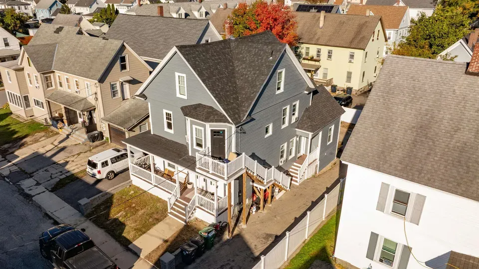 7 Bed 5 Bath Classic Historic Era Home in Nashua, NH
