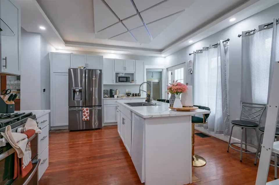 7 Bed 5 Bath Classic Historic Era Home in Nashua, NH - 4