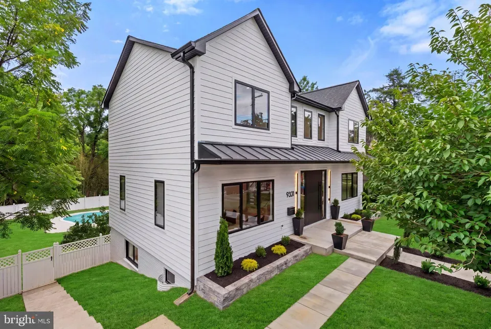7 Bed 5 Bath Established Mid-Century Residence in Bethesda, MD - 3