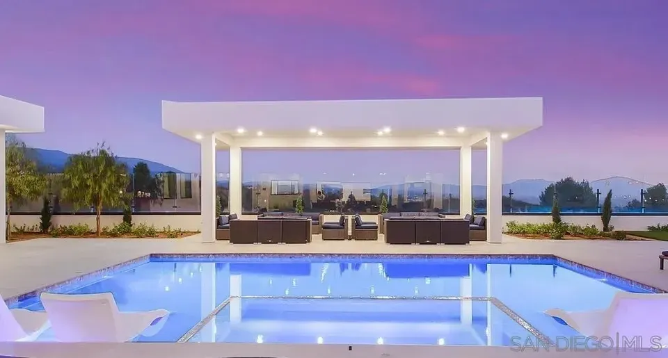 7 Bed 5 Bath Modern Contemporary Residence in Temecula, CA - 3