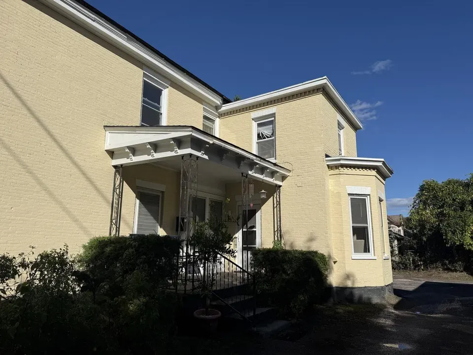 7 Bed 5 Bath Multi-Unit Residential Property in Burlington, VT - 5