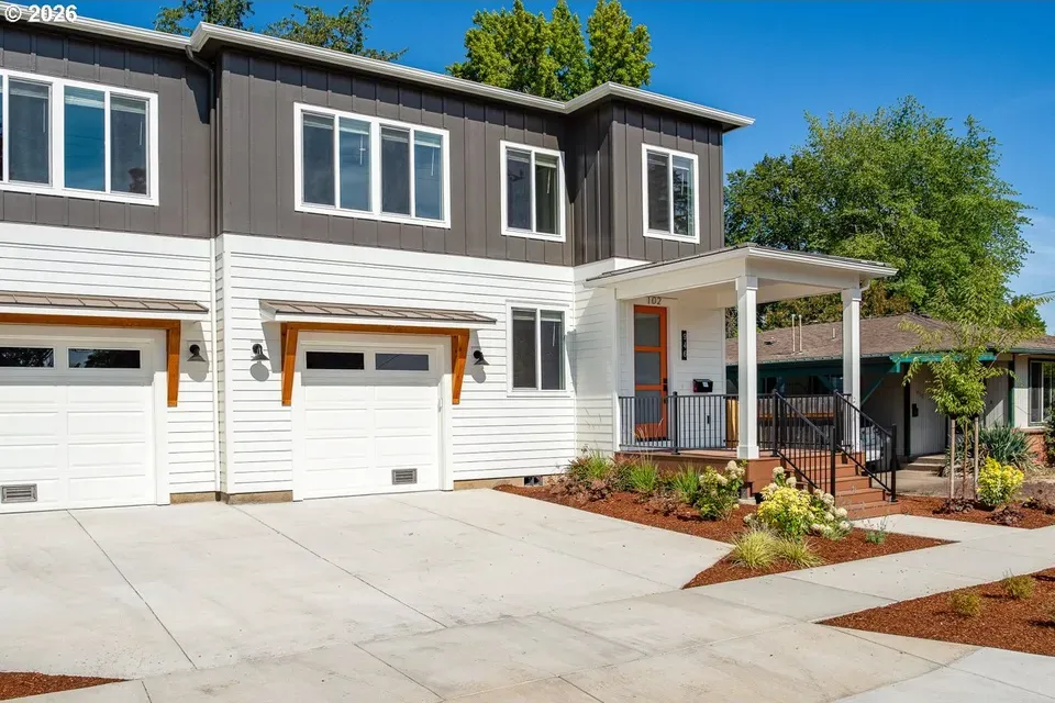 7 Bed 5 Bath Multi-Unit Residential Property in Corvallis, OR - 3