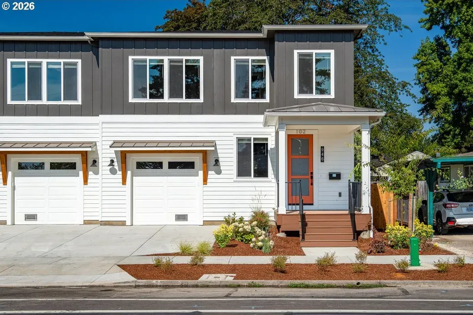 7 Bed 5 Bath Multi-Unit Residential Property in Corvallis, OR - 4