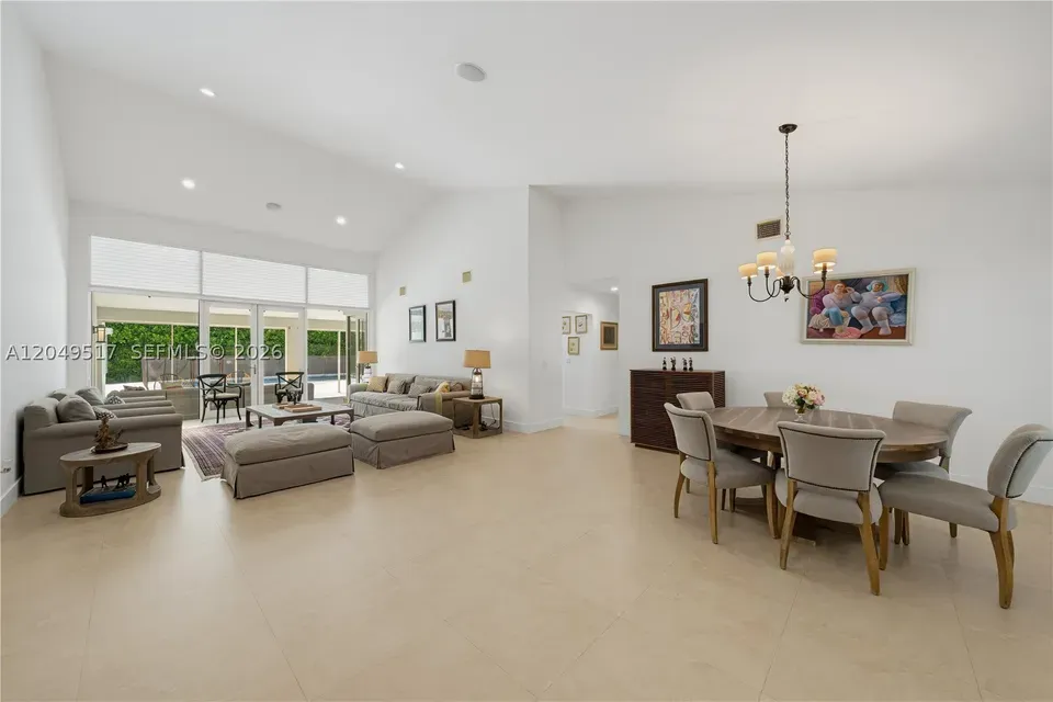 7 Bed 5 Bath Traditional Suburban Family Home in Coral Gables, FL - 2