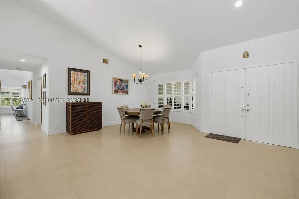 7 Bed 5 Bath Traditional Suburban Family Home in Coral Gables, FL - 5