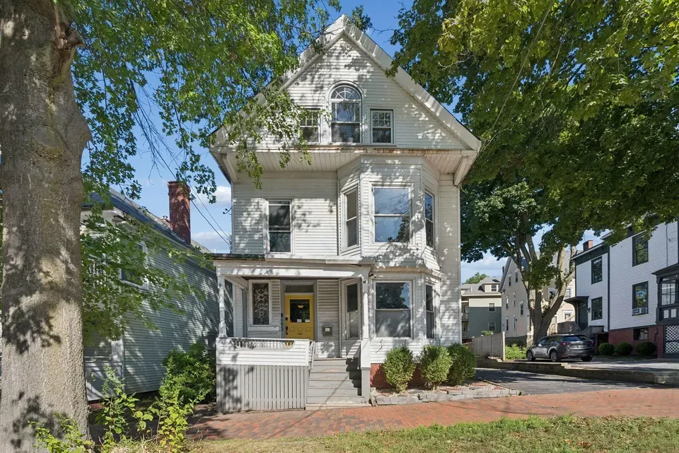 7 Bed 6 Bath Classic Historic Era Home in Portland, ME - 1