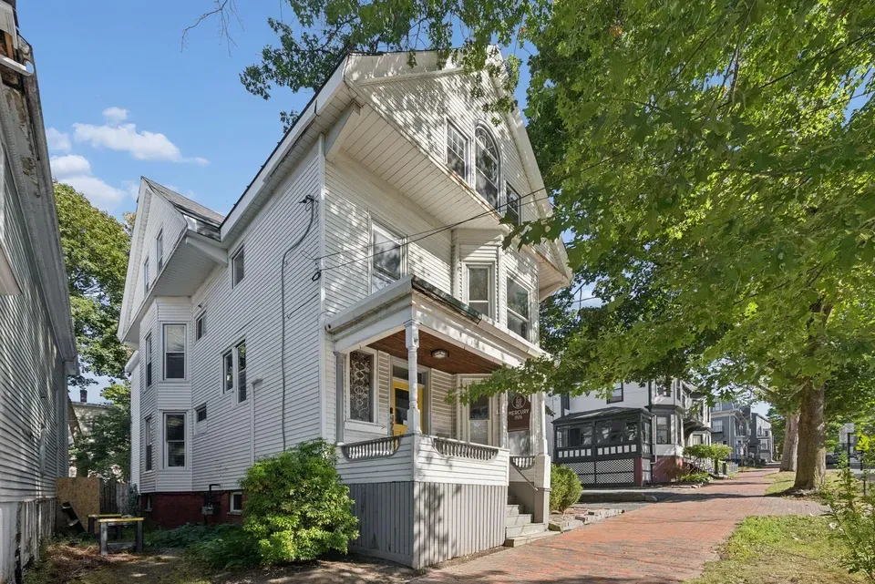 7 Bed 6 Bath Classic Historic Era Home in Portland, ME - 2
