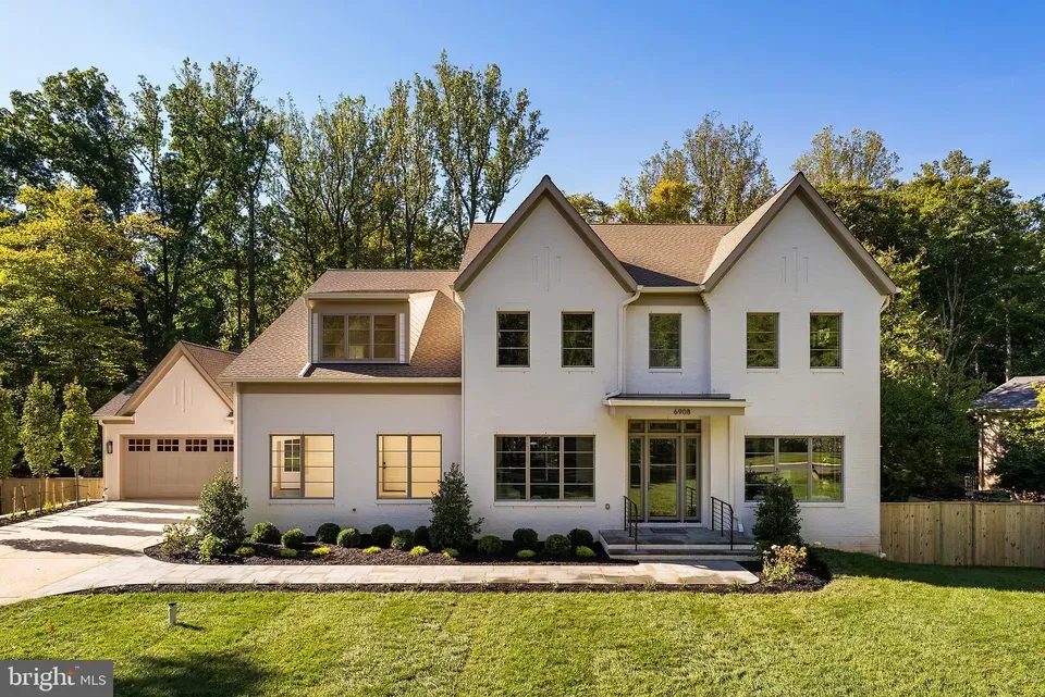 7 Bed 7 Bath Modern Architectural Estate in Bethesda, MD - 1