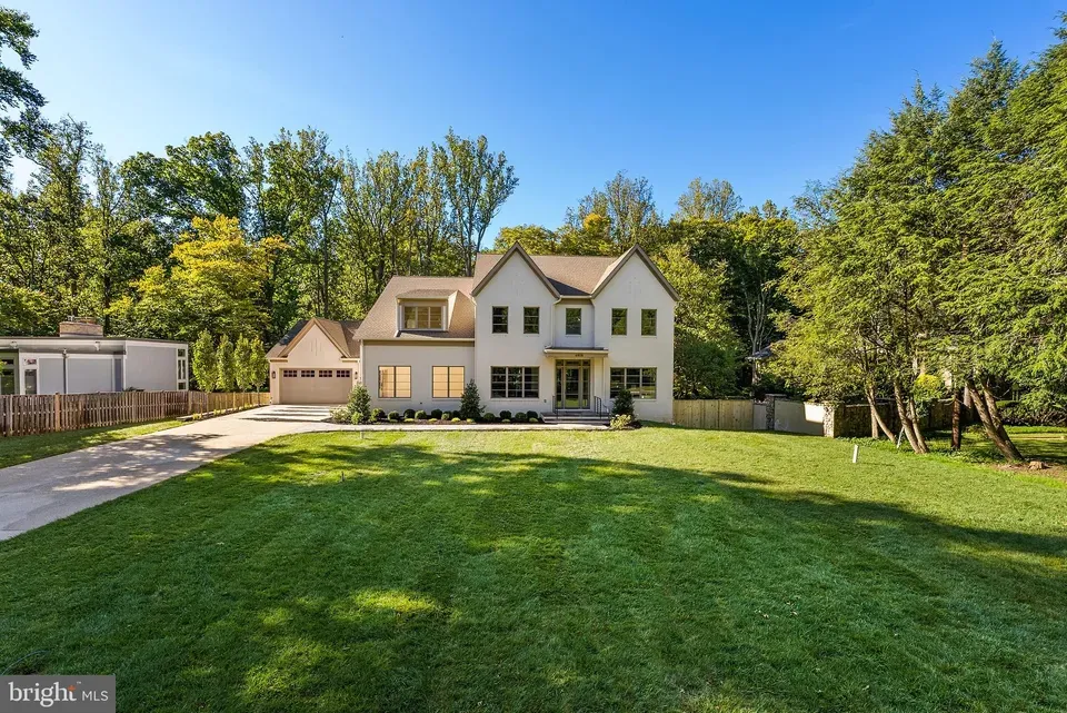 7 Bed 7 Bath Modern Architectural Estate in Bethesda, MD - 2