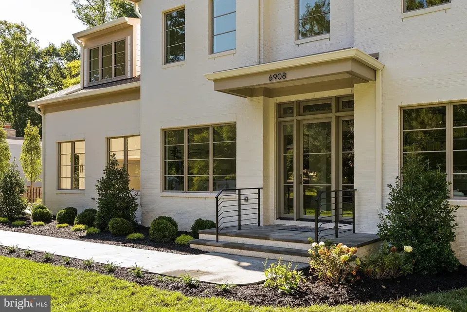 7 Bed 7 Bath Modern Architectural Estate in Bethesda, MD - 3