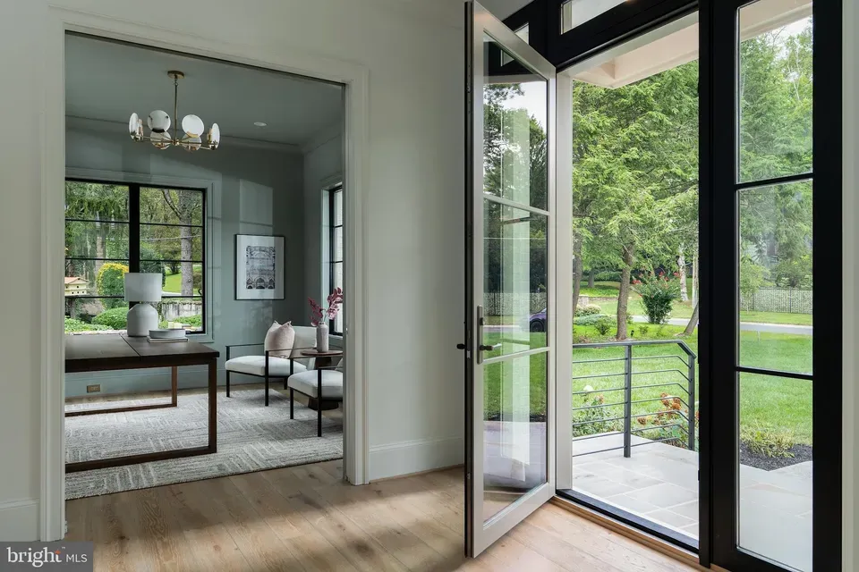 7 Bed 7 Bath Modern Architectural Estate in Bethesda, MD - 5