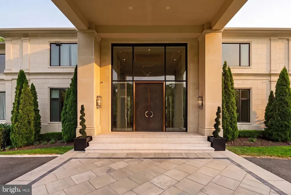 7 Bed 7 Bath Modern Architectural Estate in Bethesda, MD - 3