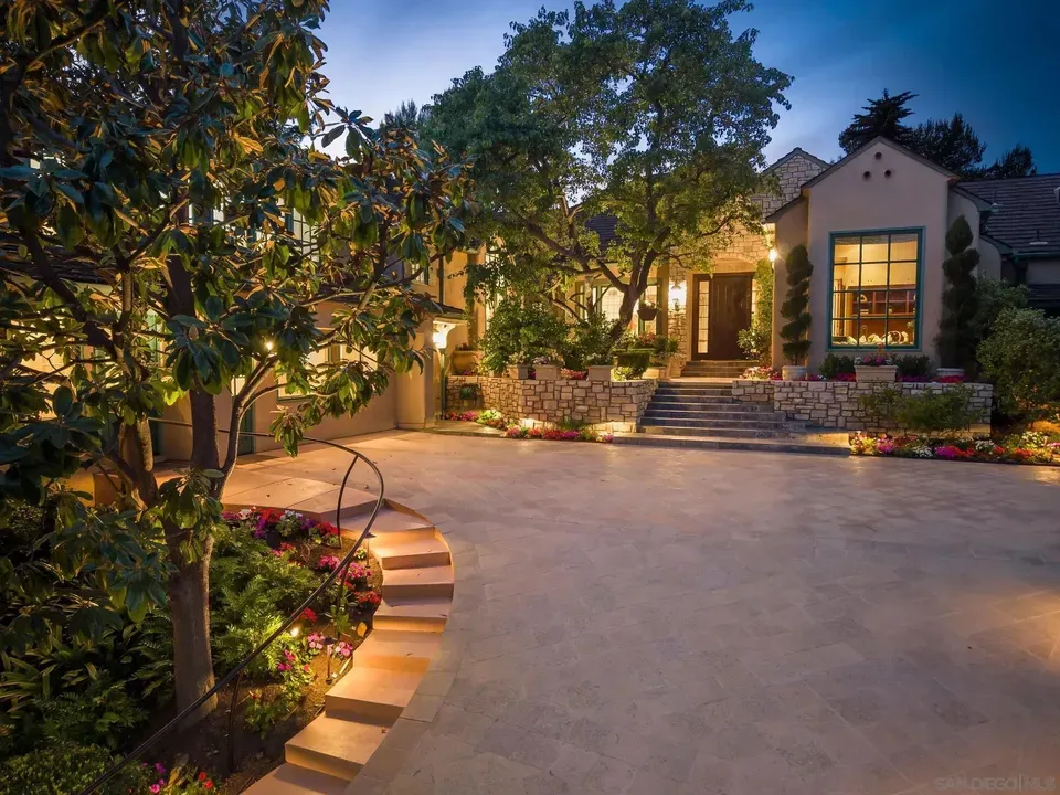7 Bed 7 Bath Traditional Suburban Family Home in San Diego, CA - 2