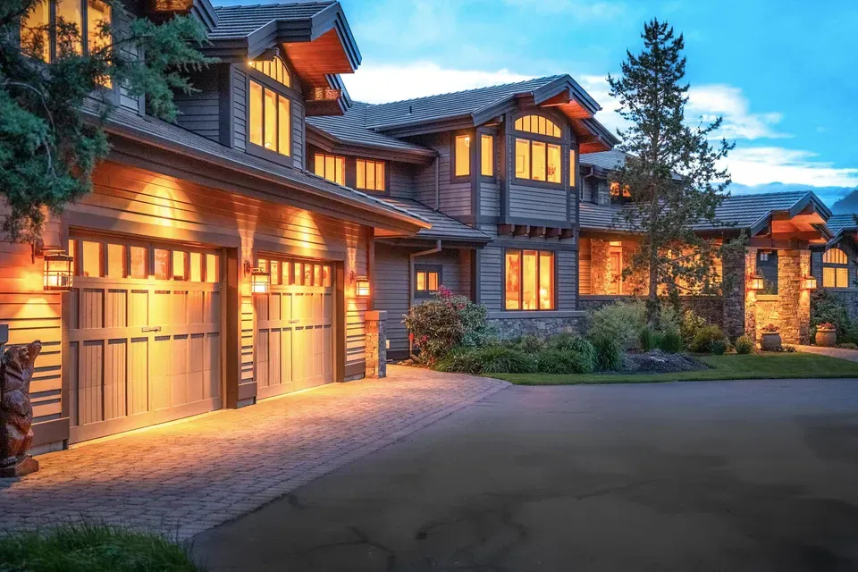 7 Bed 8 Bath Established Contemporary Home in Bend, OR - 4