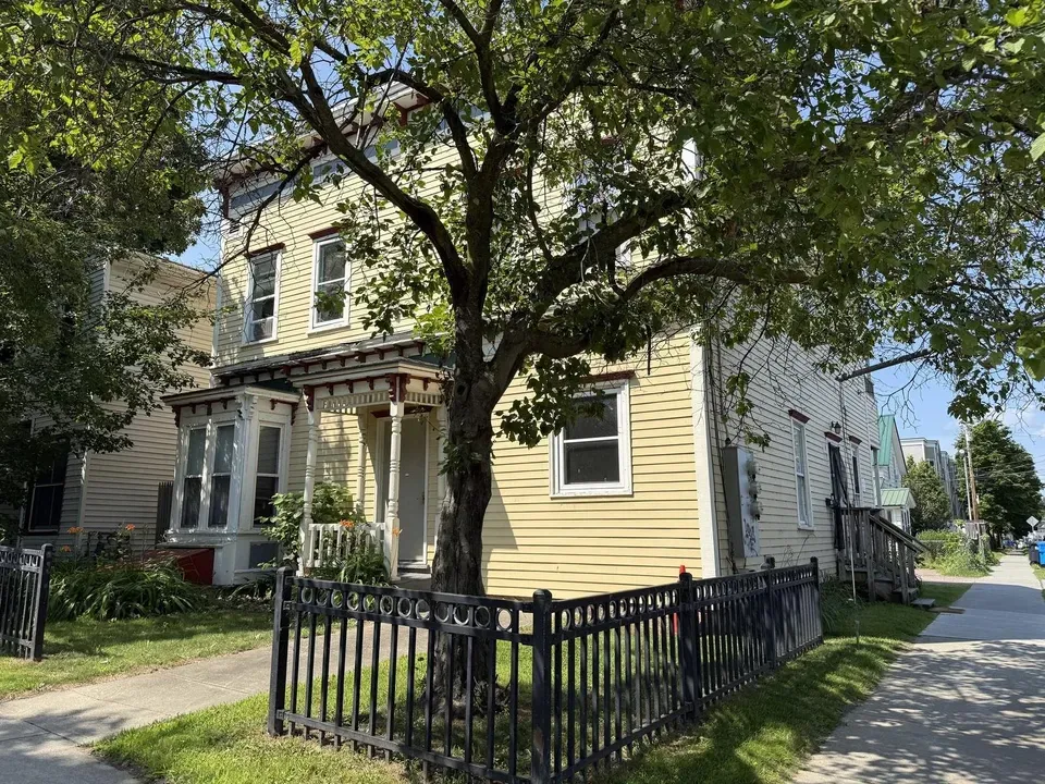 70 Bed 31 Bath Multi-Unit Residential Property in Burlington, VT - 2