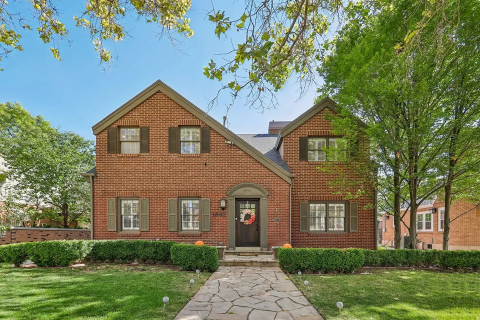 8 Bed 1 Bath Modern Farmhouse in Salt Lake City, UT