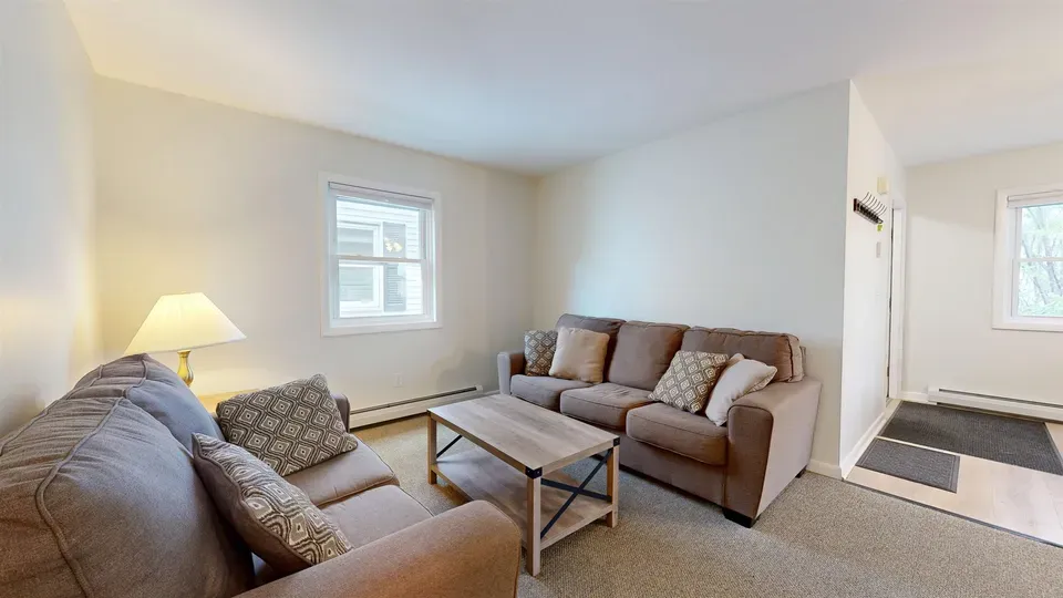 8 Bed 2 Bath Multi-Unit Residential Property in Burlington, VT - 2